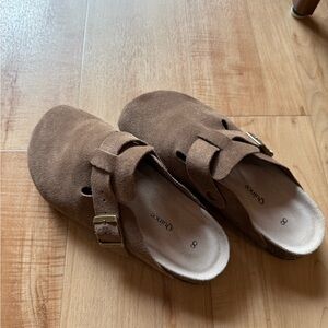 Quince Water Repellent Suede Clog Mule, size 8, Cafe